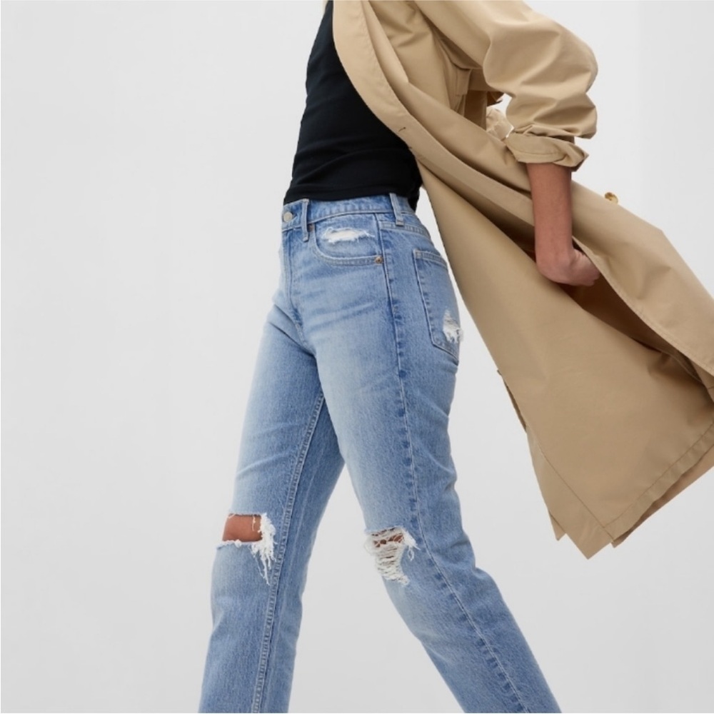 NWT GAP High Rise Cheeky Straight Jeans - Picture 3 of 6